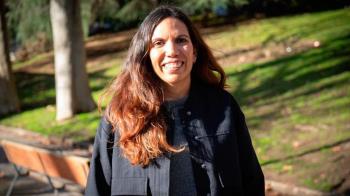 La madrileña y saharaui Aitana Garrido apuesta por “un modelo de región diverso”