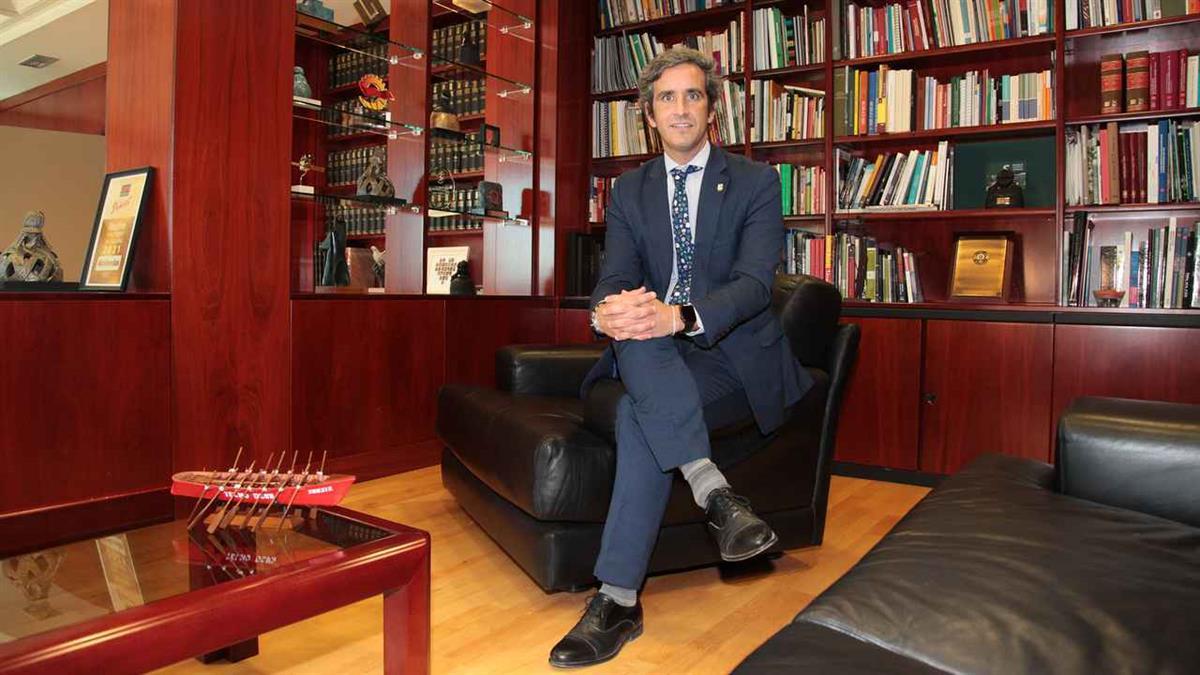 Durante 1 mes y medio Aitor Retolaza, Alcalde de Alcobendas, dejará su puesto de alcalde por su baja de paternidad