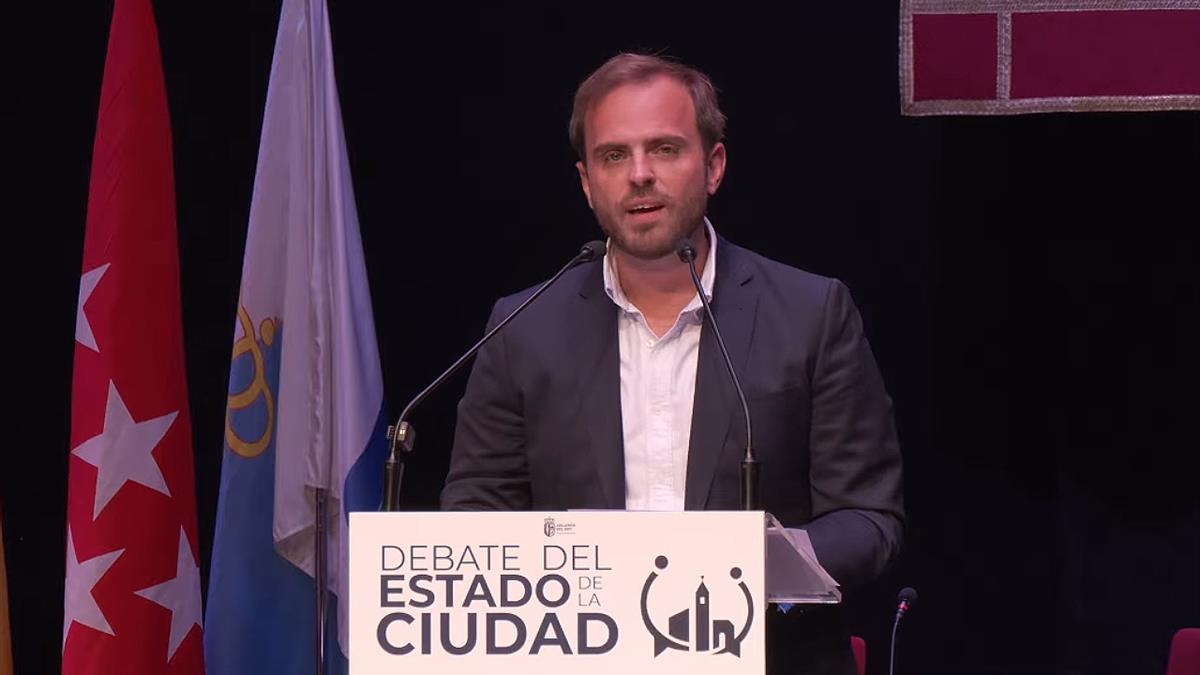 Alberto Escribano saca pecho de su gestión y carga contra Guillermo Hita, "está sentado con la corrupción"