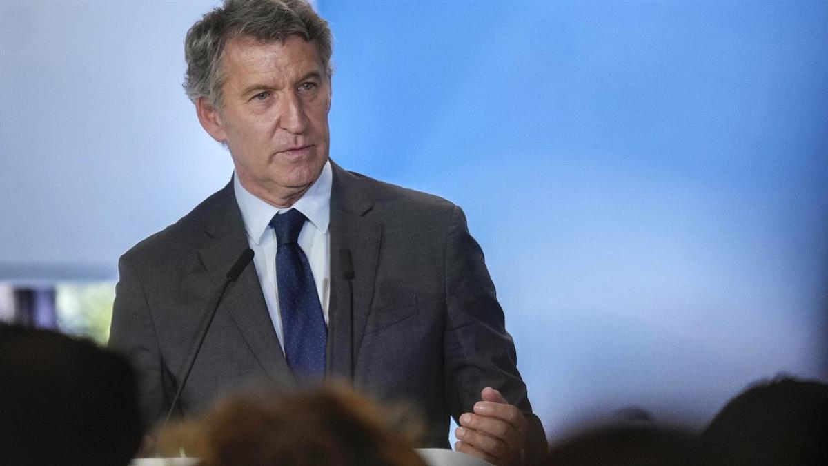 El líder del PP acusa a Sánchez de falta de autoridad y condiciona el apoyo a los decretos "anticrisis" a medidas que alivien la carga fiscal