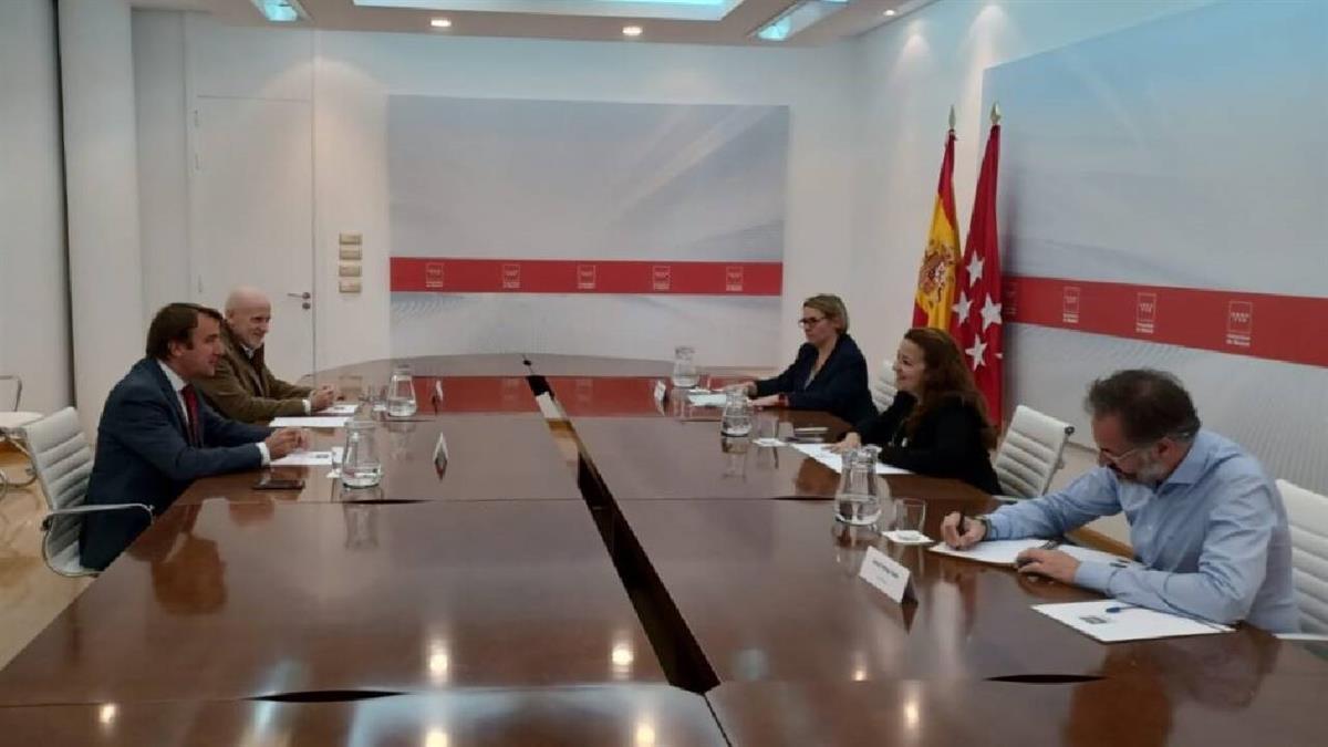 Jesús Moreno se ha reunido con la consejera de Sanidad para solicitarlo 