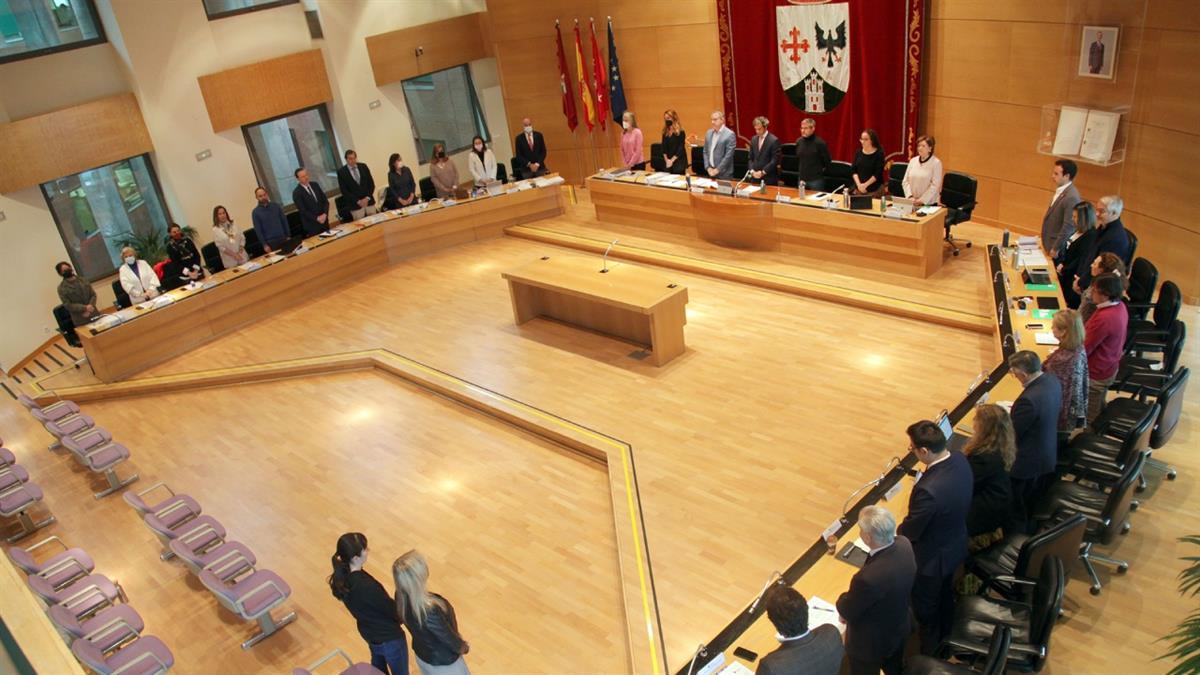 El Pleno ordinario ha aprobado novedades  que dan claridad a la gestión y además las terrazas ampliarán los horarios de cara al verano