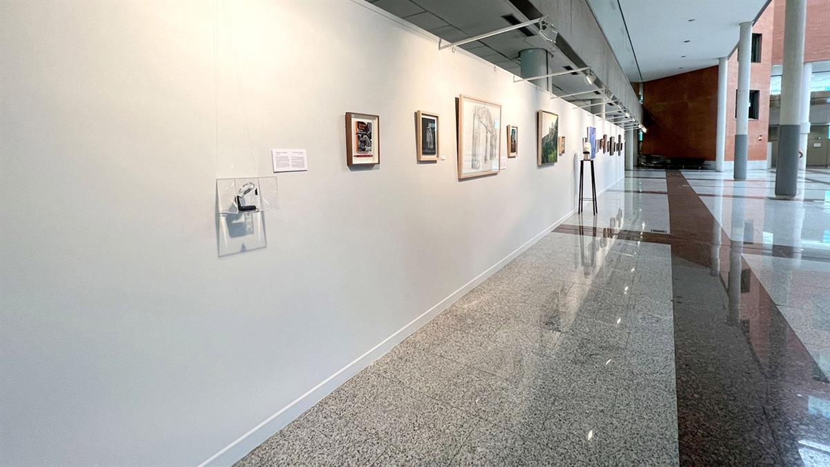 El Ayuntamiento abre un espacio en el que los artistas pueden exponer sus obras 