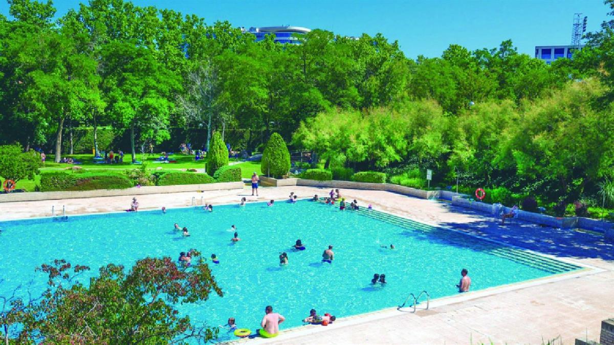 Este sábado, 7 de junio, abre la piscina de verano del polideportivo municipal
