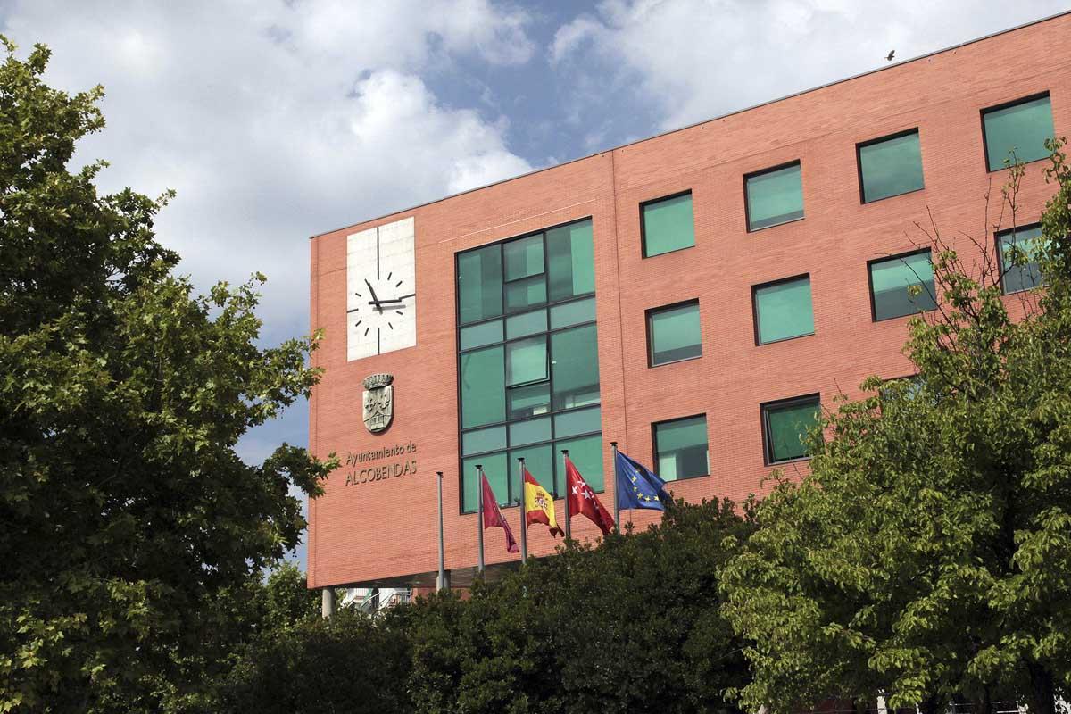 Buscan jóvenes entre 18 y 35 años para recorrer zonas de ocio y parques en momentos de mayor afluencia para informar de las medidas de obligado cumplimiento