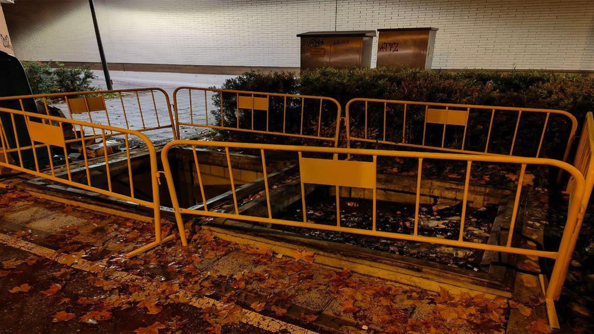 Miguel Ángel Arranz reclama explicaciones y alternativas a la retirada de 51 contenedores en este distrito