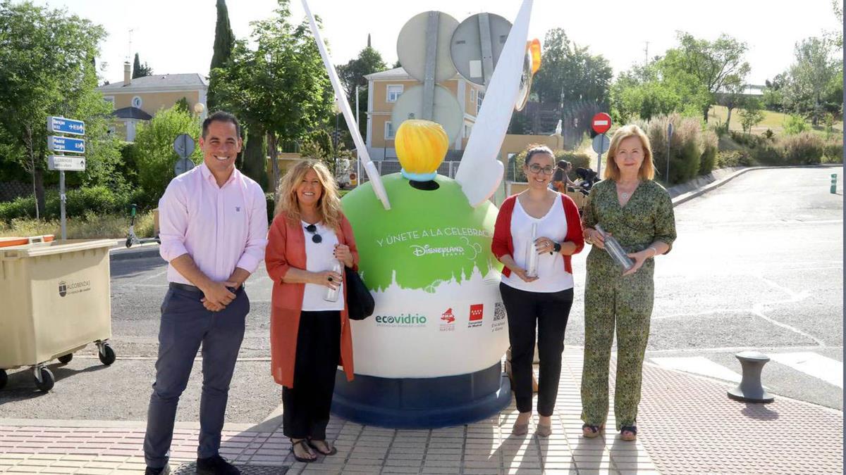Ecovidrio y Disneyland París se unen con motivo del Día Mundial del Reciclaje y animan a reciclar en familia