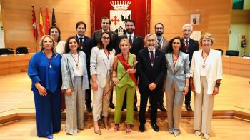 Se trata de la primera vez que el bastón de mando de Alcobendas está en manos de una mujer
