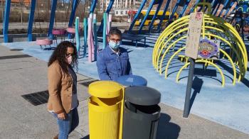 Las áreas infantiles temáticas ya disponen de papeleras para separar y reciclar residuos