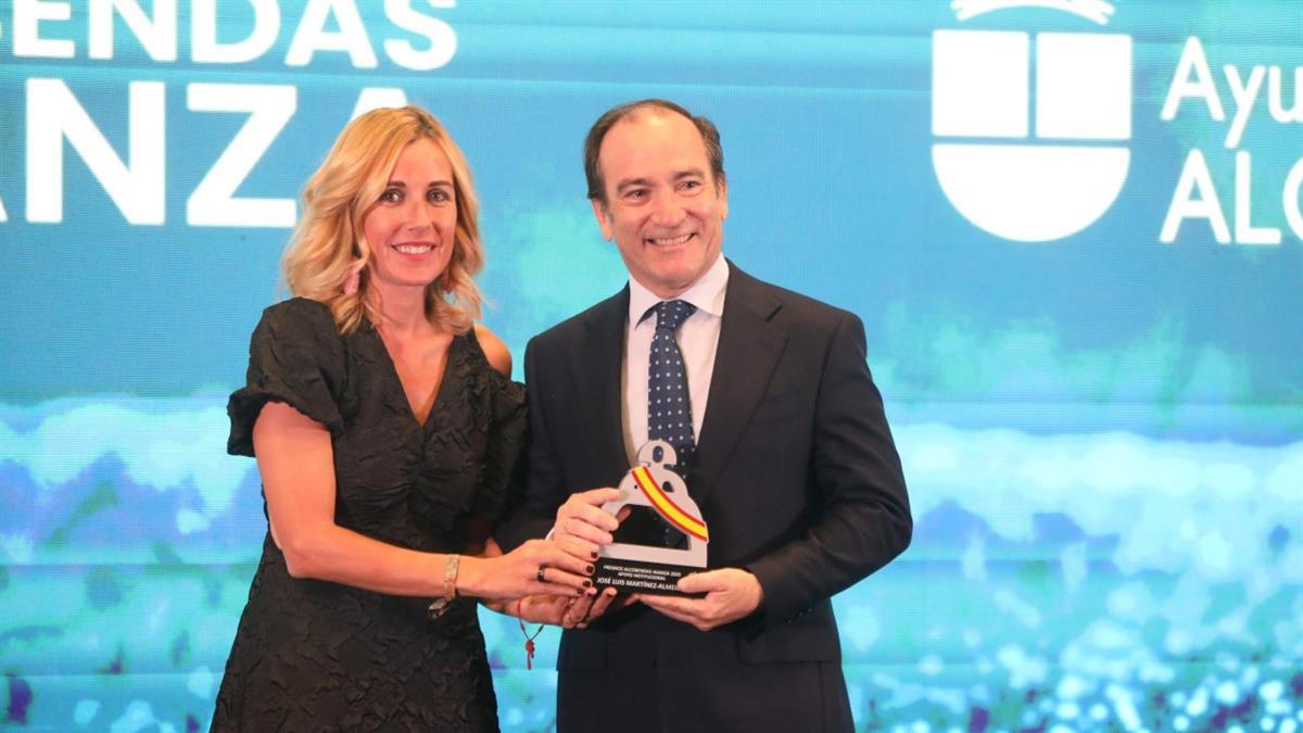 La alcaldesa de Alcobendas, Rocío García Alcántara, destaca la “gran disposición” de Almeida a colaborar