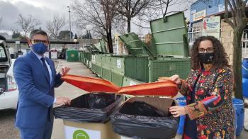 Se instalan dos contenedores en el municipio para facilitar la recogida