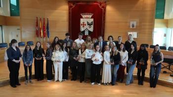 El Ayuntamiento ha reconocido los valores, la excelencia y la innovación de 17 personas