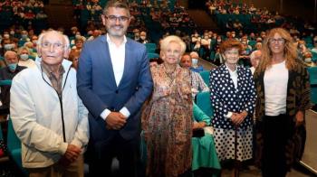 Fue conducida por el mago Murphy y la música estuvo a cargo de Vintage Band 