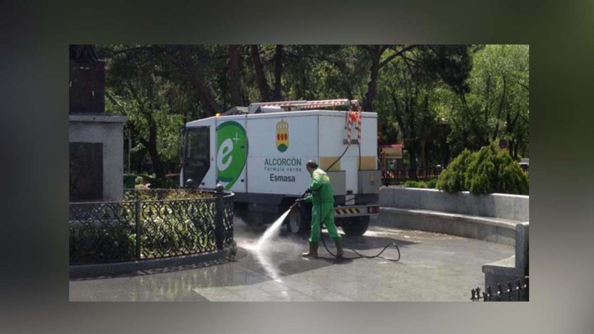 El Ayuntamiento: "ESMASA gana premios internacionales y ha mejorado los datos de reciclaje"