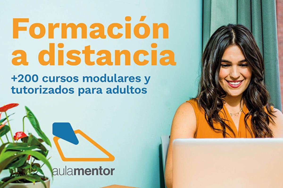 Ofrece 24 cursos a distancia para ampliar formación de mujeres y colectivos
vulnerables, reduciendo la brecha digital