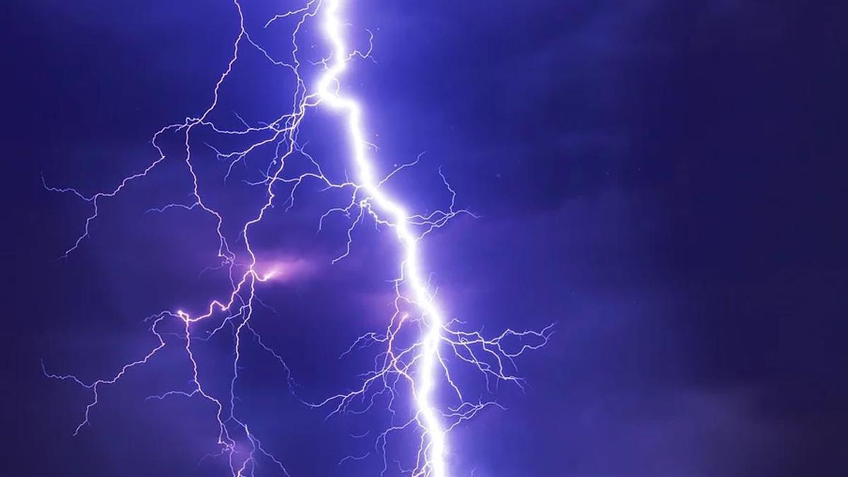 La amenaza por lluvias torrenciales va de 13:00 a 22:00 horas 