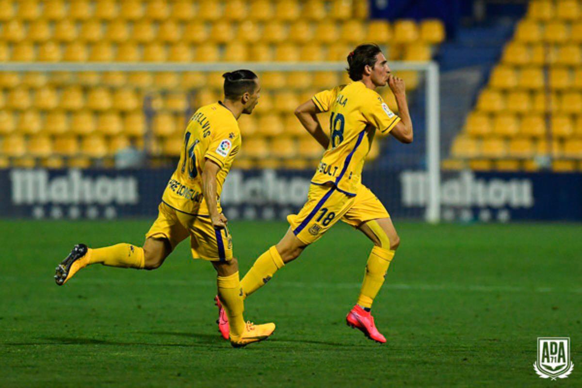 El club fuenlabreño ha reforzado su ataque con el español y el jugador francés