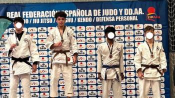 El joven deportista obtuvo la medalla de bronce en Jiu-Jitsu Ne Waza y la de oro en Lucha en la Copa de España