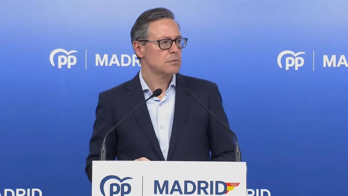 El secretario general del PP de Madrid cree que el ministro "está más preocupado de las redes sociales que de decir la verdad"