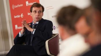 Tras preguntarle por la necesidad de apoyos para gobernar en las siguientes elecciones, el alcalde se ha mostrado firme 