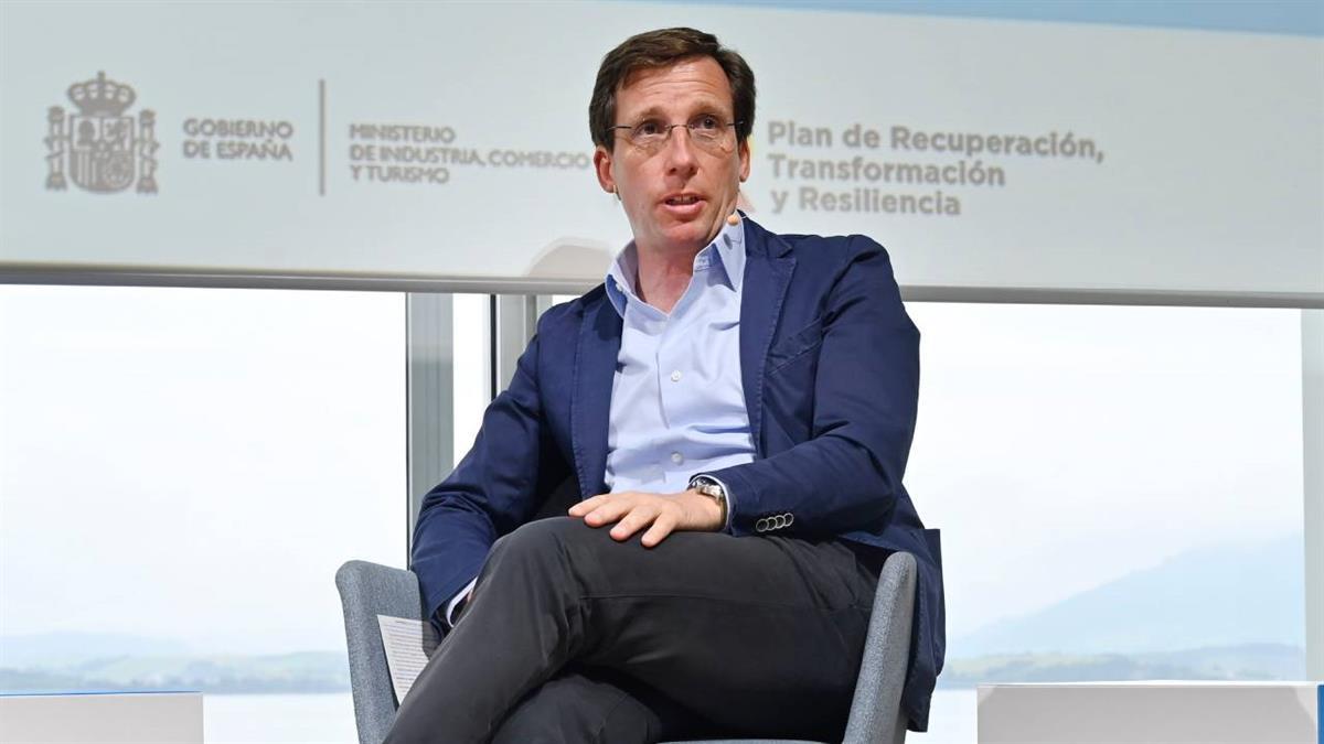 El alcalde participa en la presentación del proyecto ‘CAREwell’: Innovación en Servicios Sociales