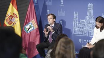 El alcalde ha asistido a la inauguración de la jornada sobre los beneficios de la mediación en la simplificación normativa y administrativa