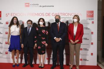 Almeida elogió la gastronomía madrileña durante la entrega de los V Premios de Gastronomía de la Comunidad de Madrid
