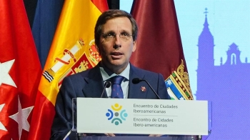 El alcalde de Madrid asegura que "el futuro de las sociedades se tiene que decidir desde las ciudades"