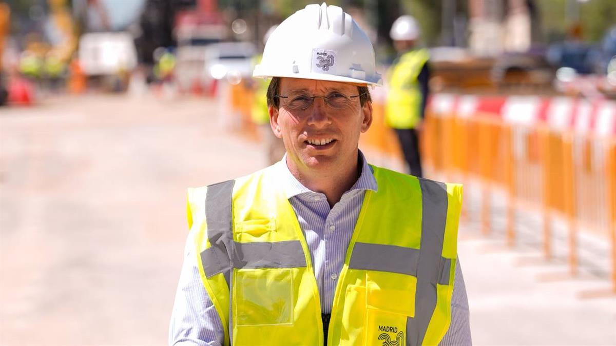 El alcalde afirma que la Fórmula 1 va a ser “una seña de identidad” en la capital