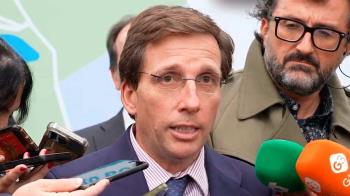 El alcalde de Madrid llama “golpista” al histórico dirigente socialista