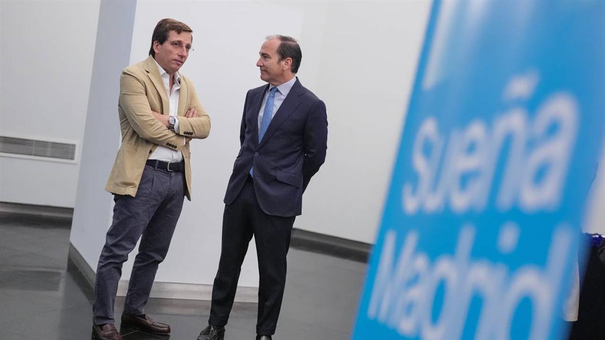 Para Almeida la capital se adapta “a los cambios que exigen a las ciudades en el futuro”