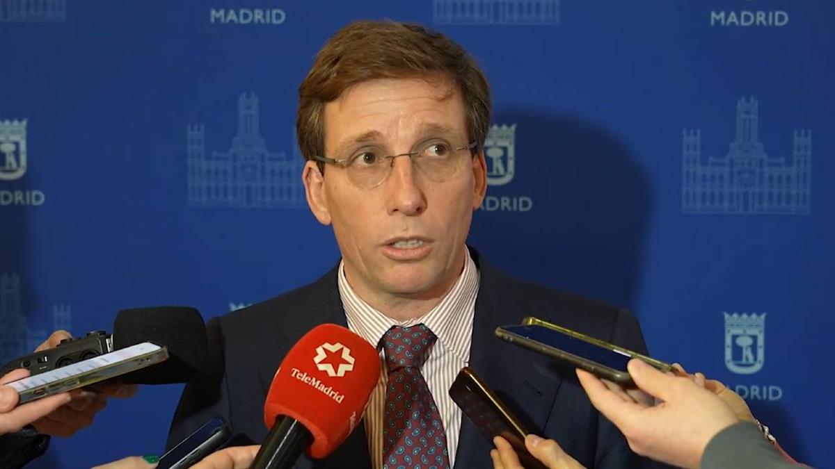 El alcalde de Madrid rechaza las "lecciones" de la portavoz de Más Madrid tras el caso de presunto acoso sexual en Móstoles
