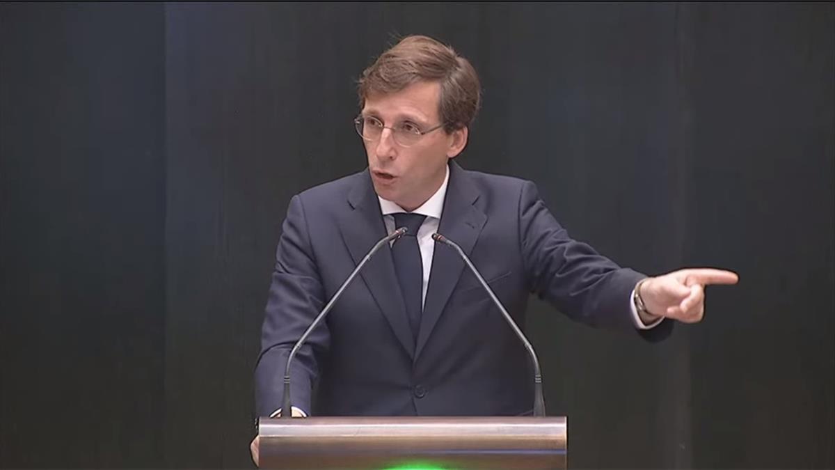 El alcalde responde en el Pleno municipal ante todos los grupos políticos sobre el Caso Mascarillas 