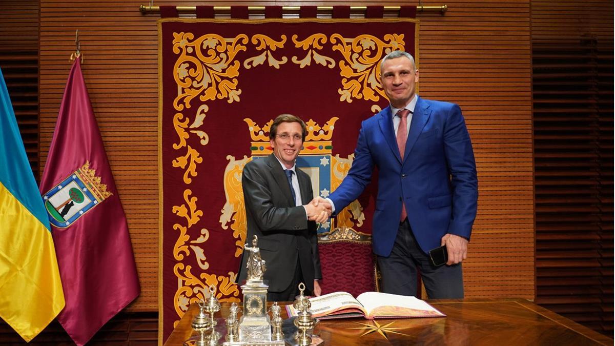 El regidor madrileño fue víctima la pasada semana de un 'falso alcalde' con el que mantuvo una videoconferencia 