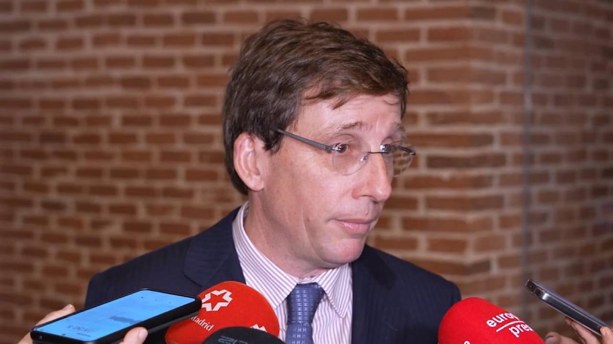 El alcalde de Madrid se pregunta dónde están Reyes Maroto y Rita Maestre tras la "masacre" de ejemplares en las obras de Adif en Atocha