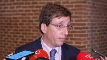 El alcalde de Madrid se pregunta dónde están Reyes Maroto y Rita Maestre tras la "masacre" de ejemplares en las obras de Adif en Atocha