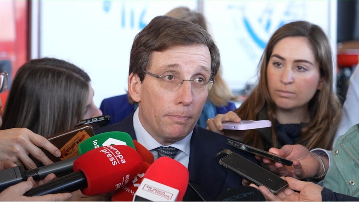 El alcalde afirma que VOX ha presentado varios escritos asegurando que “la nueva portavoz es Arantxa Cabello”