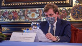 El alcalde ha respondido a las preguntas de los medios tras la entrevista de Luis Medina ayer por las 