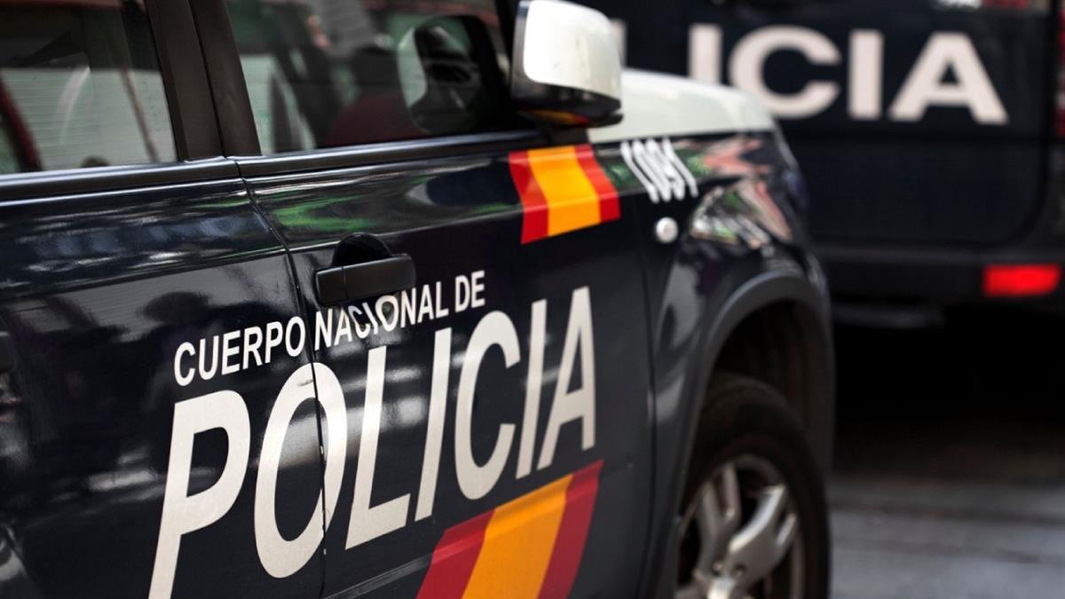 La Policía detiene a un hombre que se dedicaba a estafas inmobiliarias por Internet