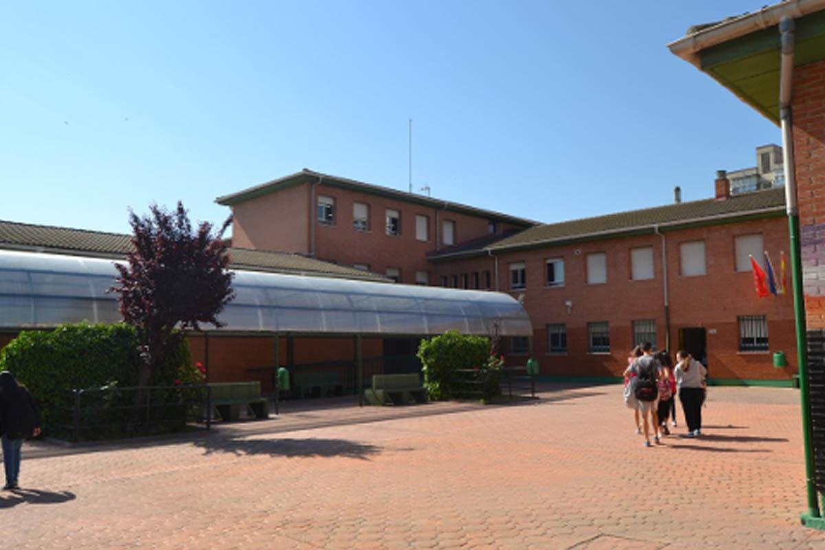 Con un 9,875 en la Universidad de Alcalá de Henares y le siguen de Guadalajara el IES Liceo Caracense, 9,813 y el IES Castilla 9,813