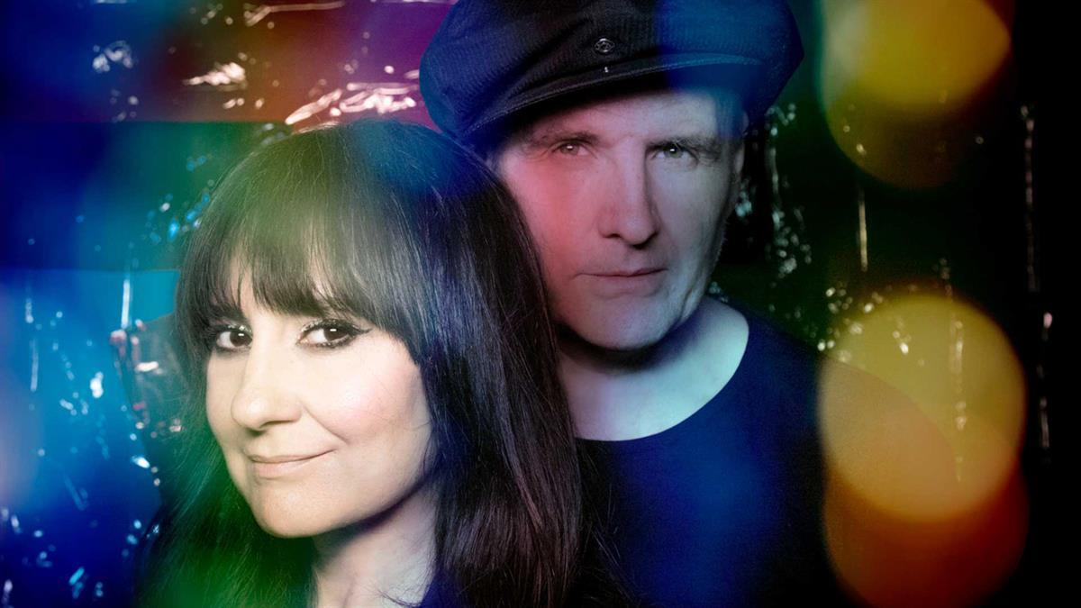 Este galardón se entrega a aquellas personas y entidades que hayan destacado en el campo de la creación artística 