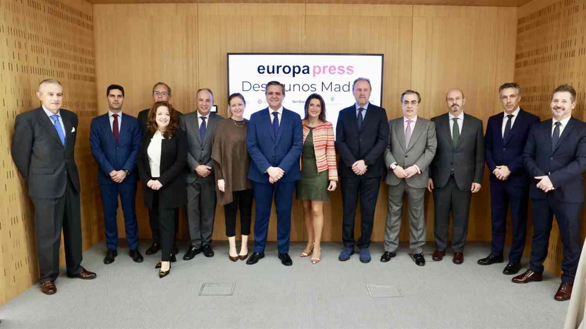 También aprobará en los próximos meses la primera Estrategia de Seguridad Viaria y un Plan de Carreteras que incluirá una red básica de vías ciclistas