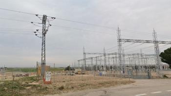 La alcaldesa responde que se trata de un proyecto que se inició cuando el PSOE estaba en el poder