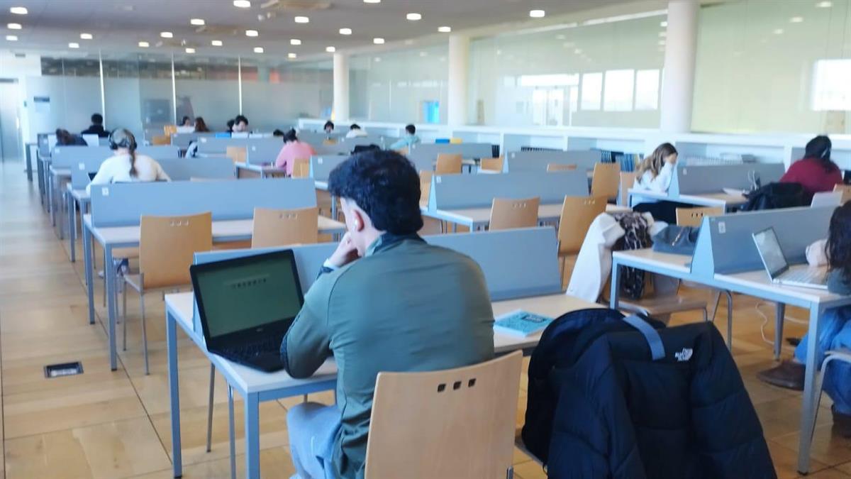 Las instalaciones amplían su horario en época de exámenes