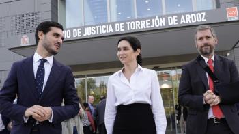 La presidenta de la Comunidad de Madrid inaugura este complejo que dará servicio a once municipios