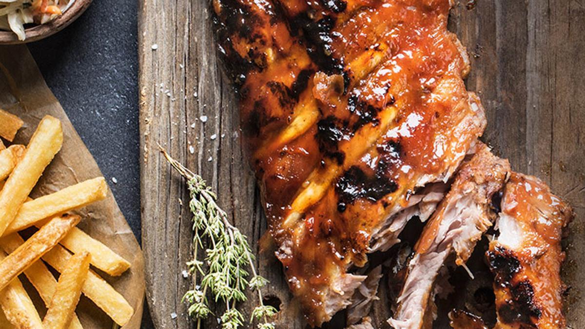 Estará ubicado en la calle principal, y contará con terrazas, zona de juego infantil y servicio a domicilio