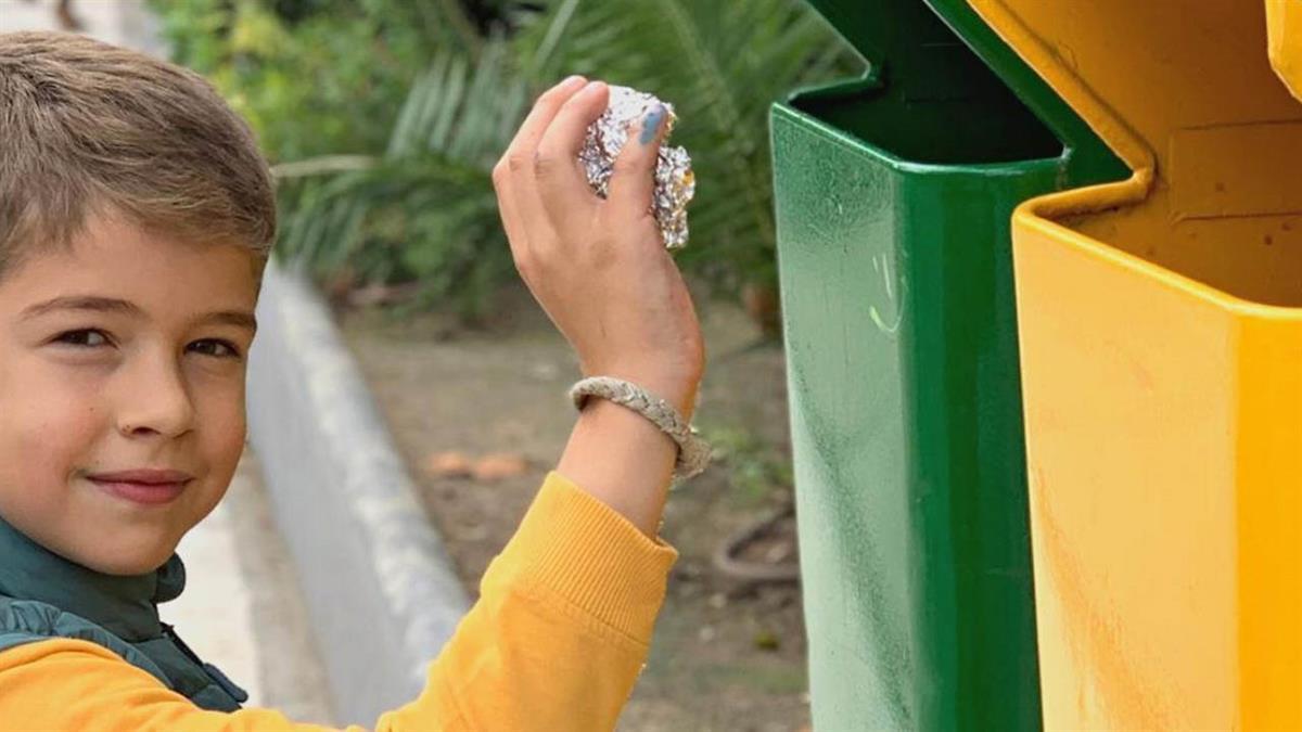 Una iniciativa recuerda los usos y tipos de residuos a los que están destinadas