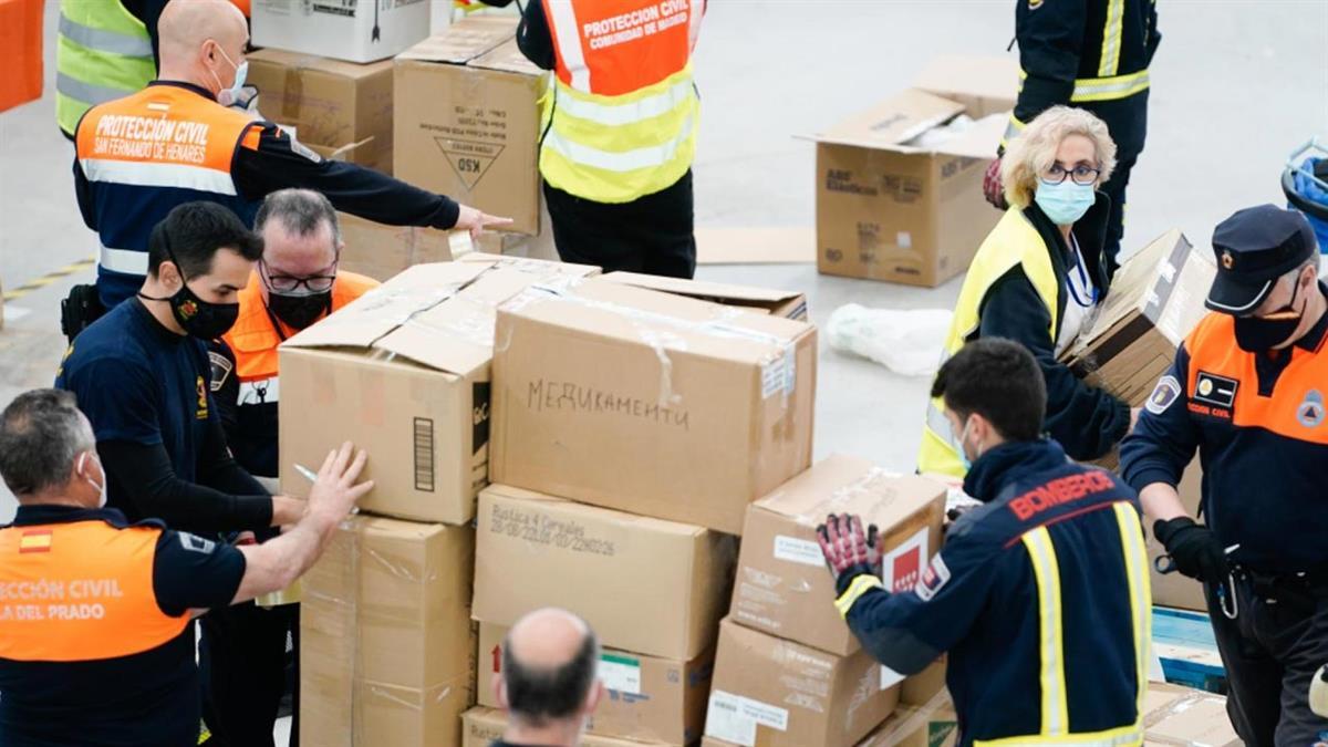 Se han canalizado 160.000 euros para transportar, desde el Hospital público Enfermera Isabel Zendal, las donaciones de 520 colectivos