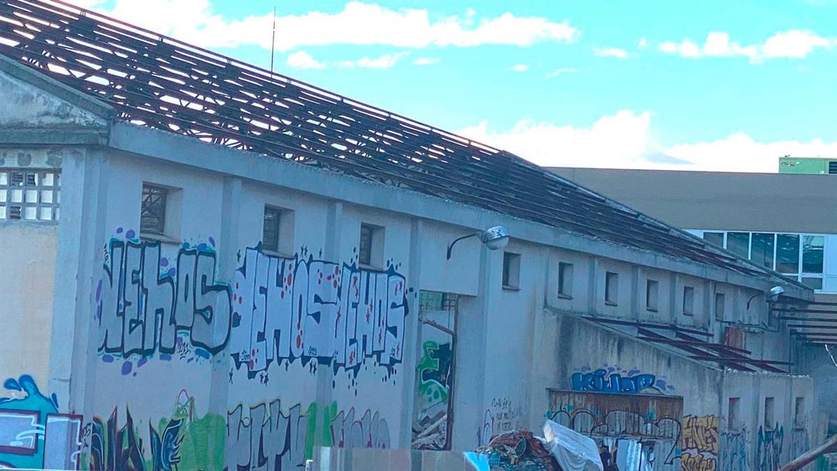 El Ayuntamiento de Humanes da luz verde a derribar la edificación, que colinda con la Avenida de España