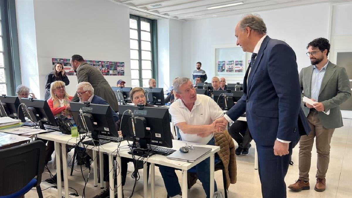 Las formaciones más reclamadas están centradas principalmente en el uso del teléfono móvil 